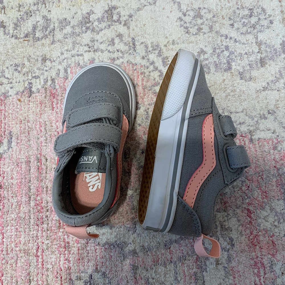 Vans toddler girls sneakers size 5 - Never worn!!